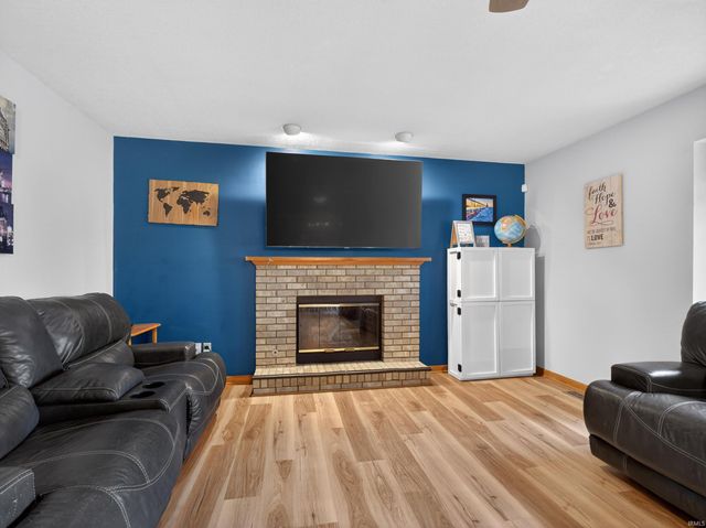 9525 Woodruff Court, New Haven, IN 46774