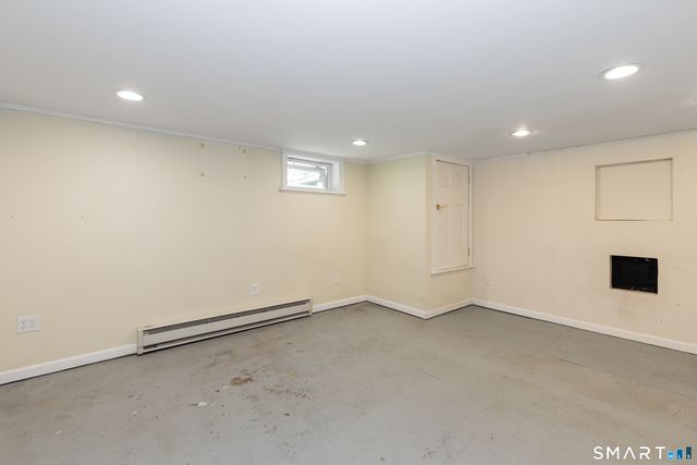 12 Cots Street, Shelton, CT 06484