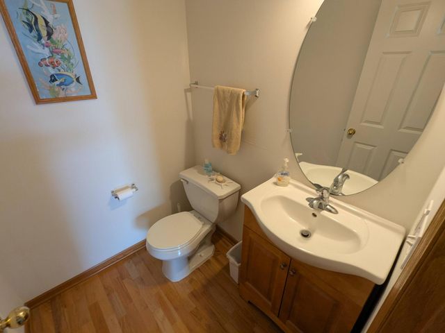 5215 Holly LA N 2403, Plymouth, MN 55446