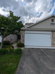 5215 Holly LA N 2403, Plymouth, MN 55446
