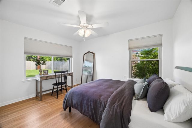 1814 Sea Queen Court, Houston, TX 77008