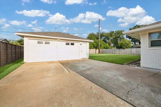 1814 Sea Queen Court, Houston, TX 77008