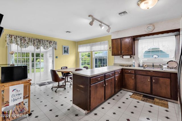 212 Harrington Drive N, Berkeley, NJ 08721