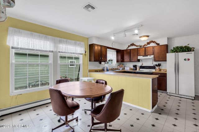 212 Harrington Drive N, Berkeley, NJ 08721