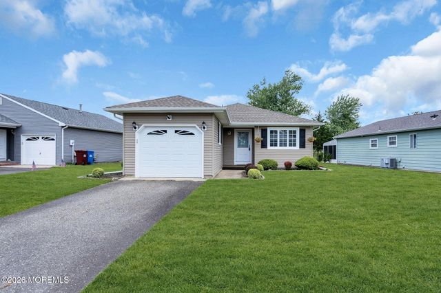 212 Harrington Drive N, Berkeley, NJ 08721