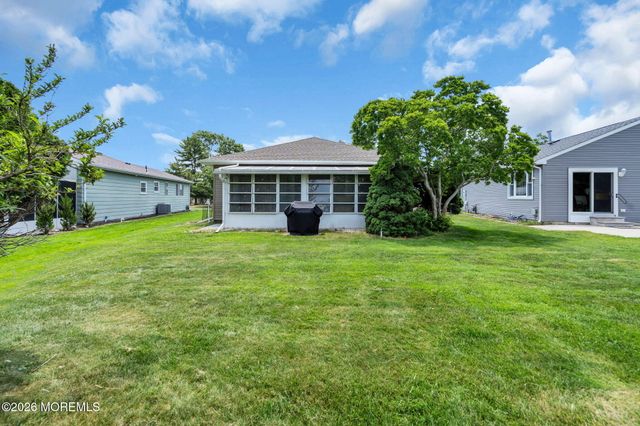 212 Harrington Drive N, Berkeley, NJ 08721