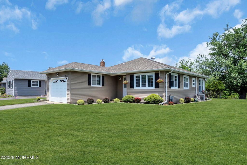 212 Harrington Drive N, Berkeley, NJ 08721