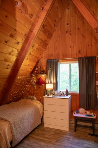 60 Gooseberry Lane, Jay, NY 12941