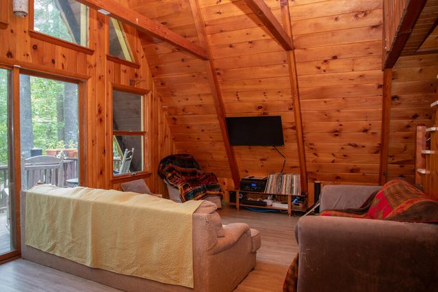 60 Gooseberry Lane, Jay, NY 12941