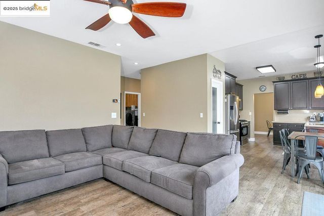 2310 Yorkshire Drive, Antioch, CA 94531