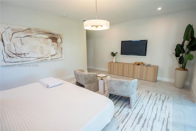 2745 SW 23rd Ter, Miami, FL 33145