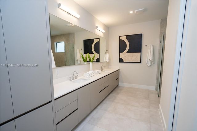 2745 SW 23rd Ter, Miami, FL 33145