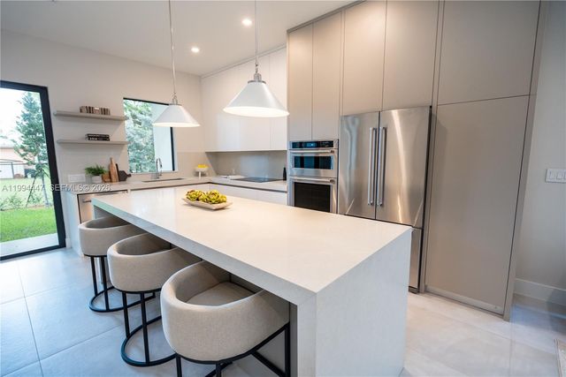 2745 SW 23rd Ter, Miami, FL 33145