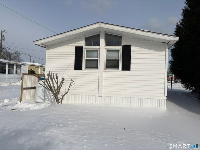 14 Chestnut Drive, Westbrook, CT 06498