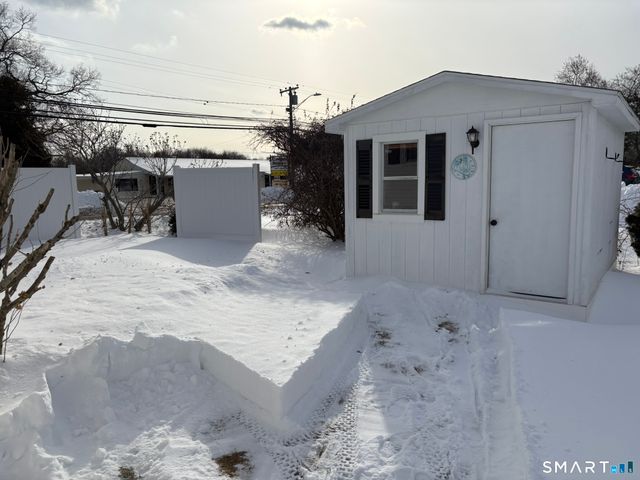 14 Chestnut Drive, Westbrook, CT 06498