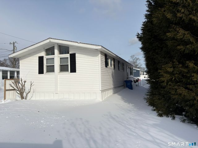 14 Chestnut Drive, Westbrook, CT 06498