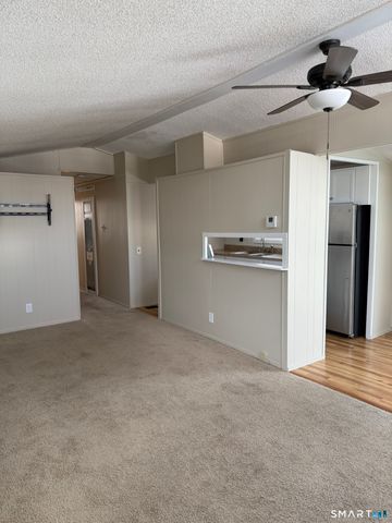 14 Chestnut Drive, Westbrook, CT 06498