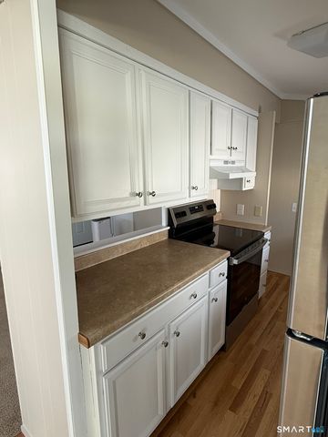 14 Chestnut Drive, Westbrook, CT 06498