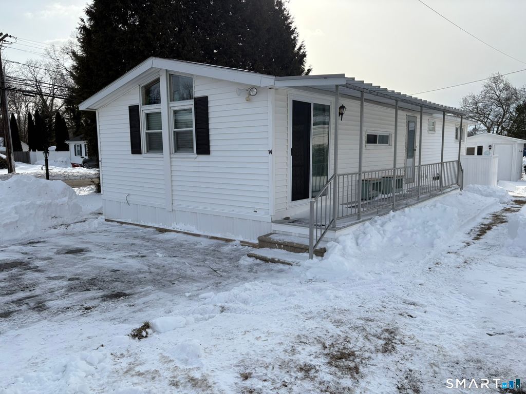 14 Chestnut Drive, Westbrook, CT 06498