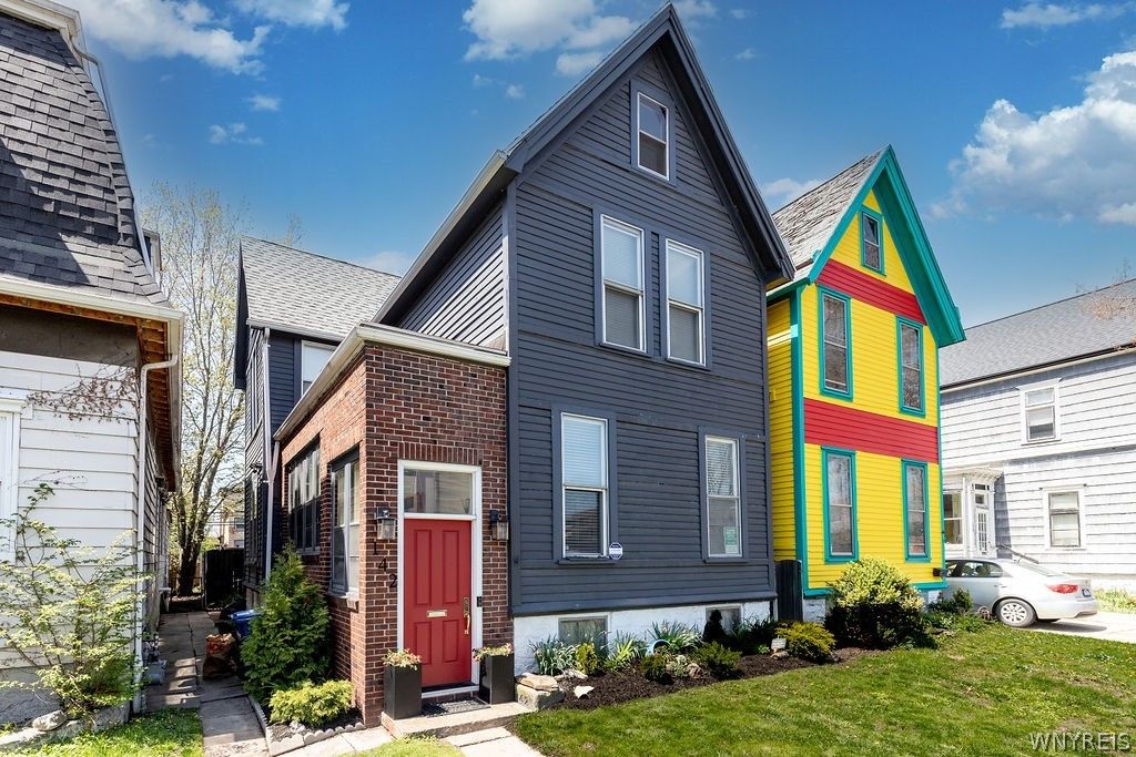 142 North Pearl Street, Buffalo, NY 14202