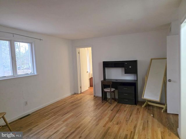 17 CARDINAL DR, Moorestown, NJ 08057