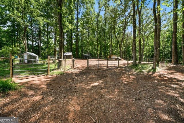 1042 Carl Bramlett Road, Winder, GA 30680