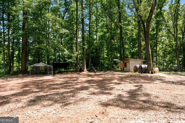 1042 Carl Bramlett Road, Winder, GA 30680
