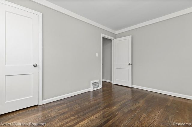 1081 Mill Street, Lincoln Park, MI 48146