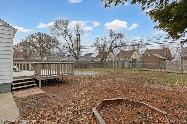 1081 Mill Street, Lincoln Park, MI 48146