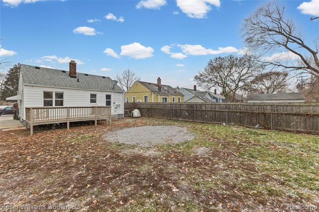 1081 Mill Street, Lincoln Park, MI 48146