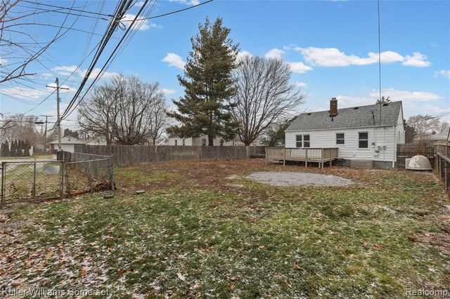 1081 Mill Street, Lincoln Park, MI 48146