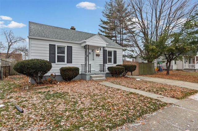 1081 Mill Street, Lincoln Park, MI 48146