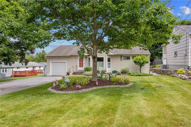 131 Skyview Terrace, Camillus, NY 13219