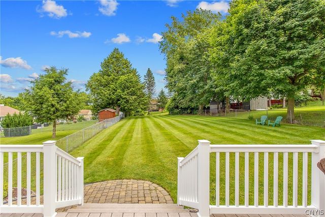 131 Skyview Terrace, Camillus, NY 13219