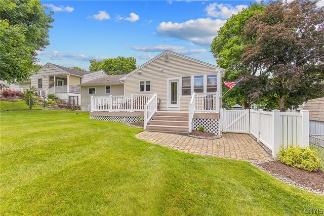 131 Skyview Terrace, Camillus, NY 13219