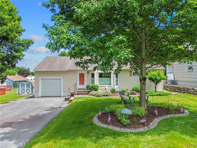 131 Skyview Terrace, Camillus, NY 13219