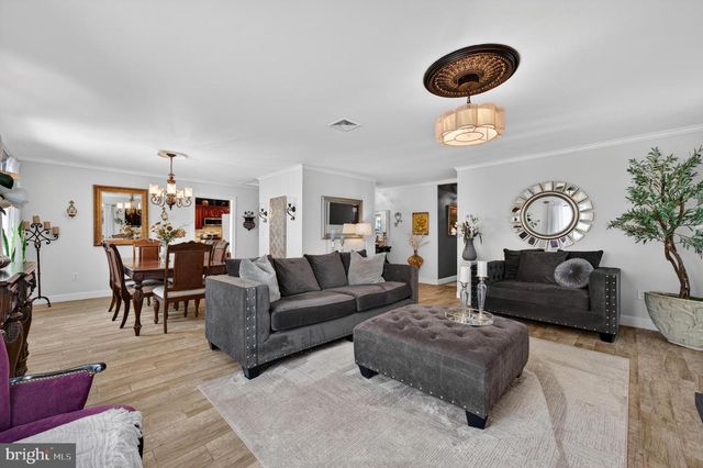 11 INWOOD PL, Aberdeen, NJ 07747