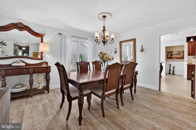 11 INWOOD PL, Aberdeen, NJ 07747