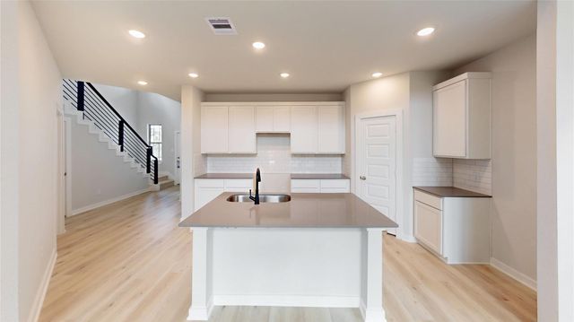 16841 Needlepoint Drive, Conroe, TX 77302