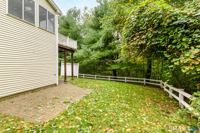 207 Woodlawn Drive 207, Seymour, CT 06483