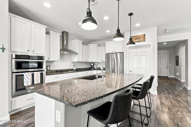 7186 W Cape Final Trail, Marana, AZ 85658