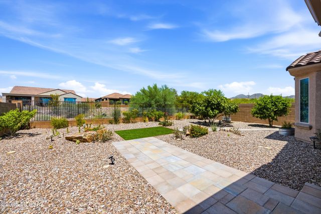 7186 W Cape Final Trail, Marana, AZ 85658