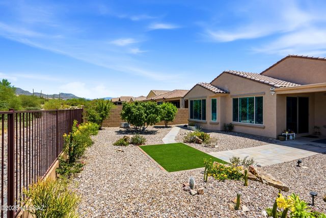 7186 W Cape Final Trail, Marana, AZ 85658