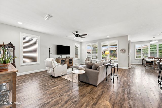 7186 W Cape Final Trail, Marana, AZ 85658