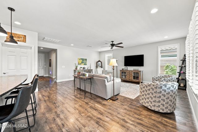 7186 W Cape Final Trail, Marana, AZ 85658