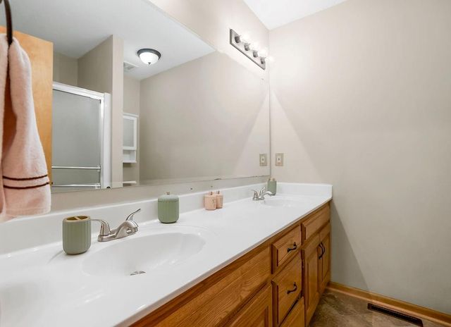 16131 S Matt Court, Olathe, KS 66062