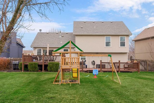 16131 S Matt Court, Olathe, KS 66062