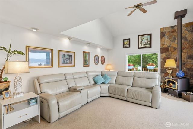 60 Cedar Place, Brinnon, WA 98320