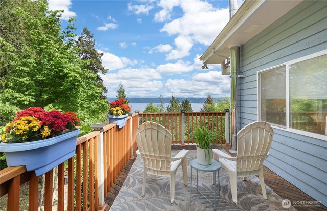 60 Cedar Place, Brinnon, WA 98320