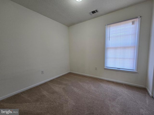 23 LORDSHIP LN, Dover, DE 19901